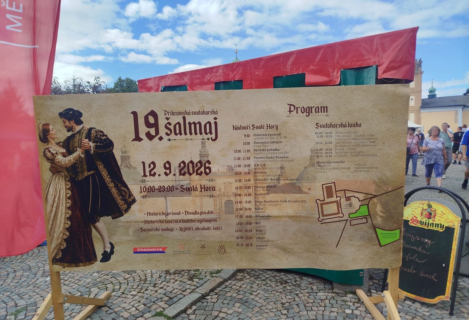 Program 19. ročníku — od historického průvodu v 9:30 po koncert ve 22:15